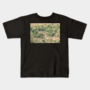 Spot the Elephant! Kids T-Shirt